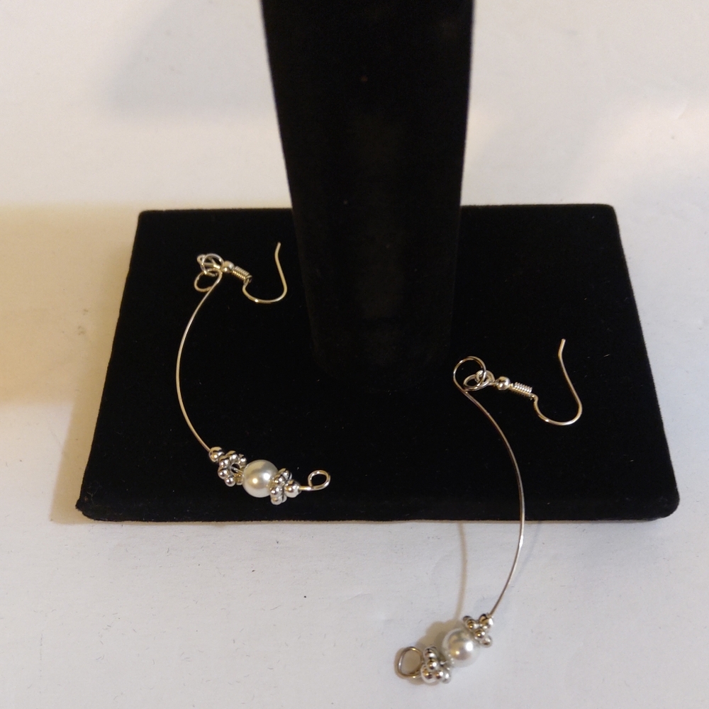 NEW Handcrafted Womens Off White & Silver Pearl Beads Earrings 3"L